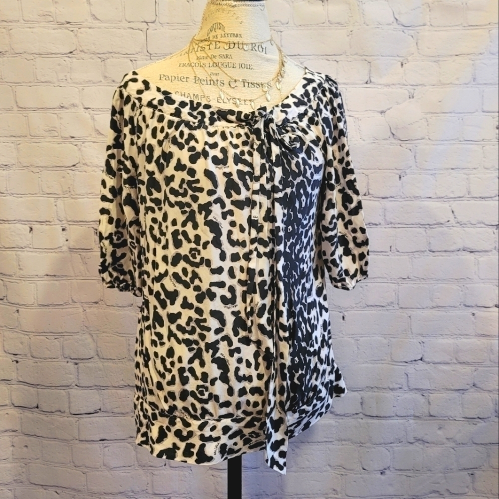 White House Black Market Blouse